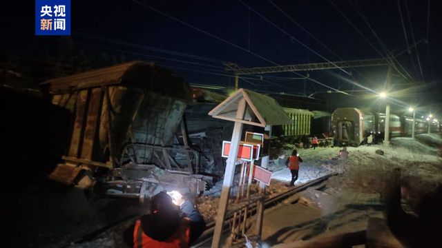 俄一客運(yùn)列車與貨運(yùn)列車相撞事件深度解析，俄客運(yùn)列車與貨運(yùn)列車相撞事件深度剖析