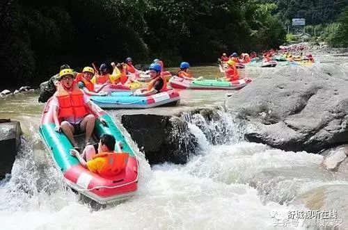 霍山大峽谷漂流之旅，激情四溢的水上冒險，霍山大峽谷漂流之旅，水上冒險的激情之旅