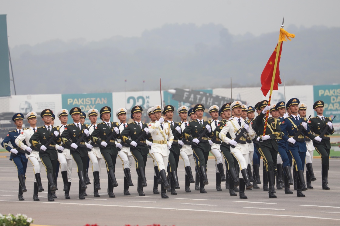 中國(guó)人民解放軍電腦壁紙，榮耀與使命的象征，中國(guó)人民解放軍電腦壁紙，榮耀與使命的徽章